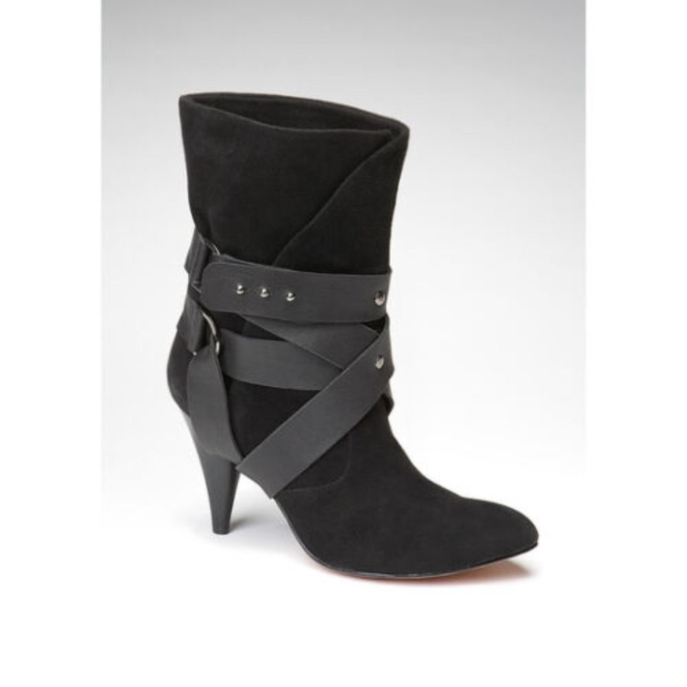 NWB Mea Shadow Cassandra Black Suede Harness Boots